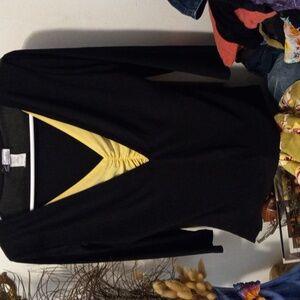 Top, blouse 3/4 sleeve totally cute super soft